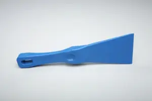 Скребок ручной пластиковый 75х250 синий арт. 82904-2